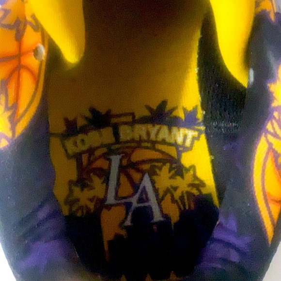 Kobe Bryant LA Lakers shoes original box SZ 8.5 main image 6